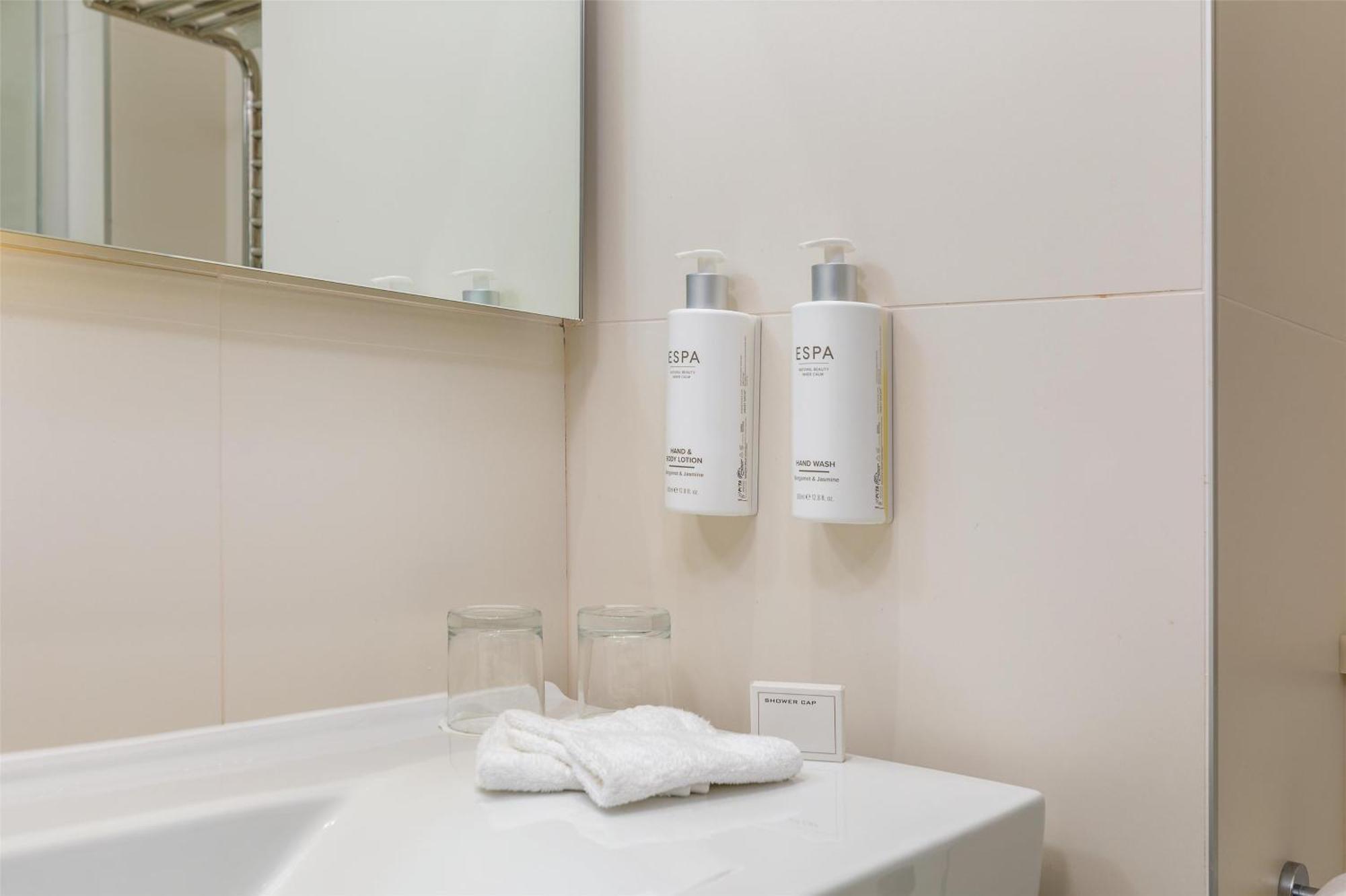 Superior Double or Twin Room with Marina View